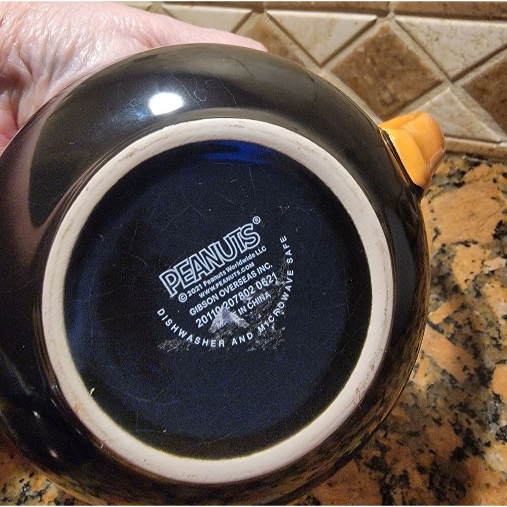 Peanuts Halloween 2021 Coffee Mug Charlie Brown Costume  black orange cup * - Picture 5 of 7